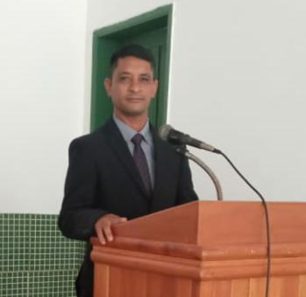 Vereador Baico solicita limpeza de Rede Elétrica
