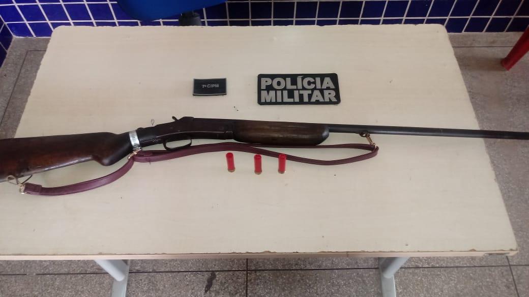 Ao avistar GU da PM homem joga arma no mato em Castelo de Sonhos