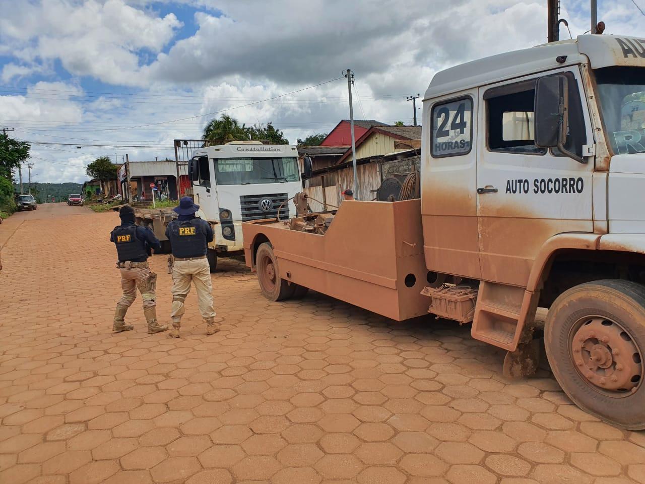 Veículo adulterado apreendido pela PRF no município de Trairão