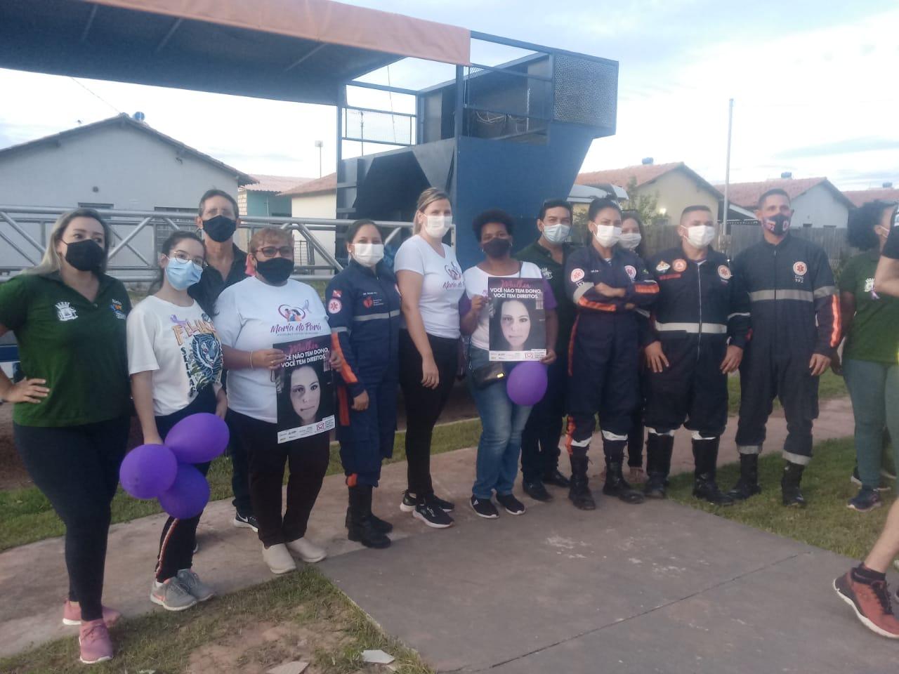 Mulheres participam de Caminhada no Residencial Salvação