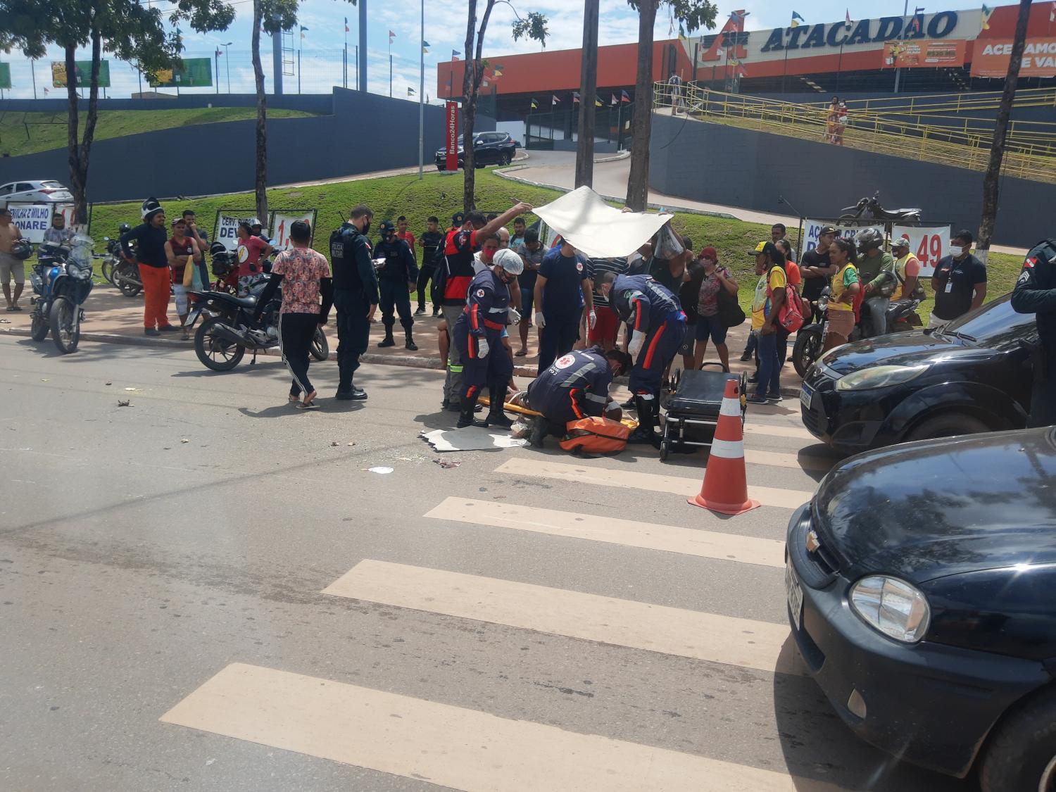 Atropelamento por moto na Fernando Guilhon