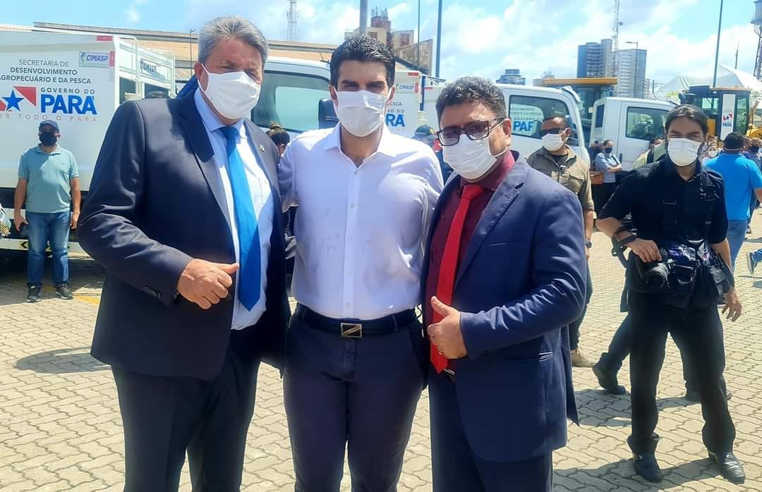 Prefeito de Aveiro ao lado do Governador e Advogado Hiroito Tabajara