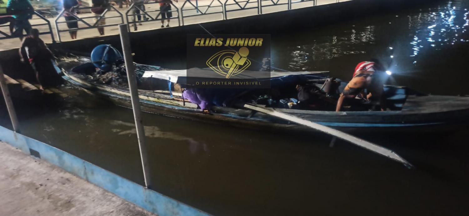 Lancha fluvial do Samu colide com bajara