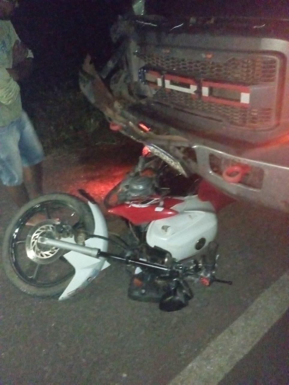 Jovem morto em batida de carro e moto na BR  163