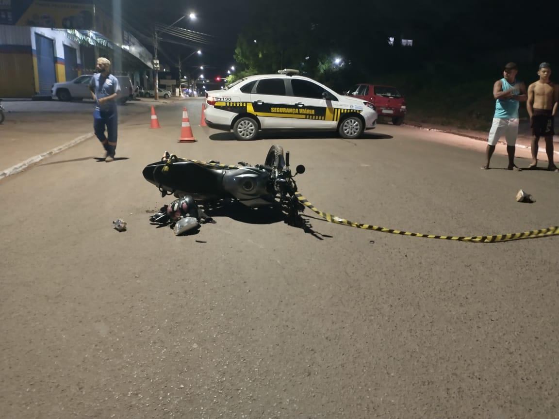 Motoqueiro morre no transito na Magalhães Barata
