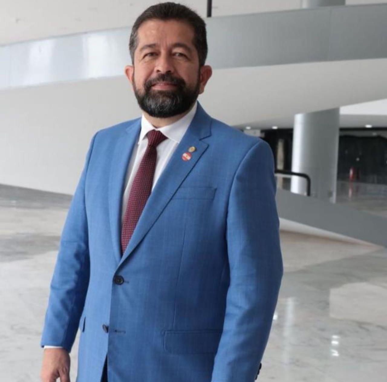 Deputado Henderson Pinto participa de reunião na Aneel