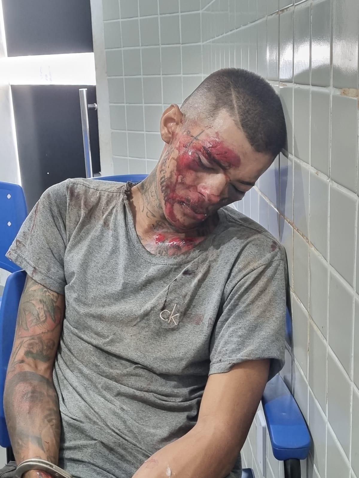 Preso por mandado após se envolver em acidente