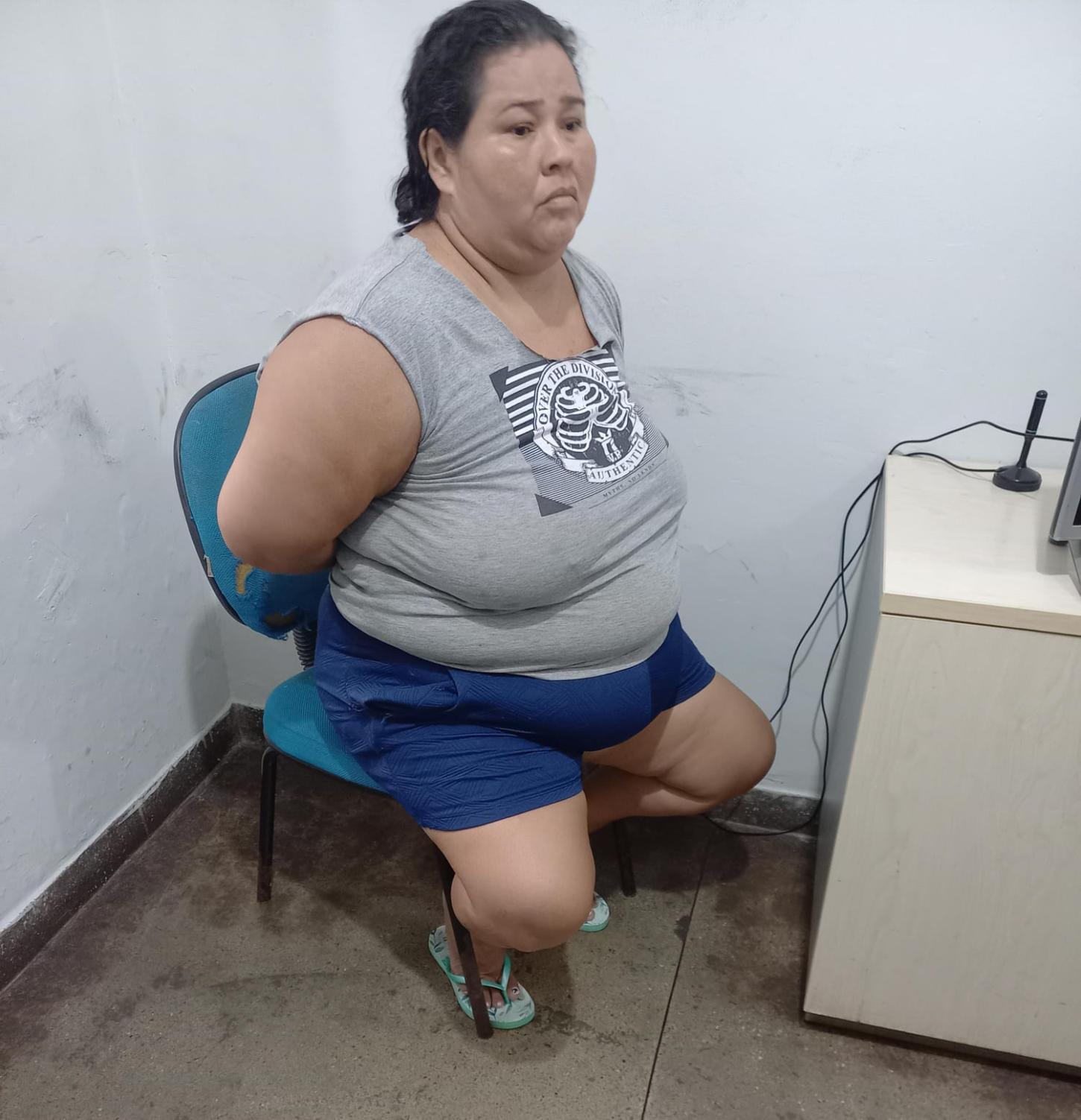 Mulher presa pela PM estava com mandado de prisão em aaberto