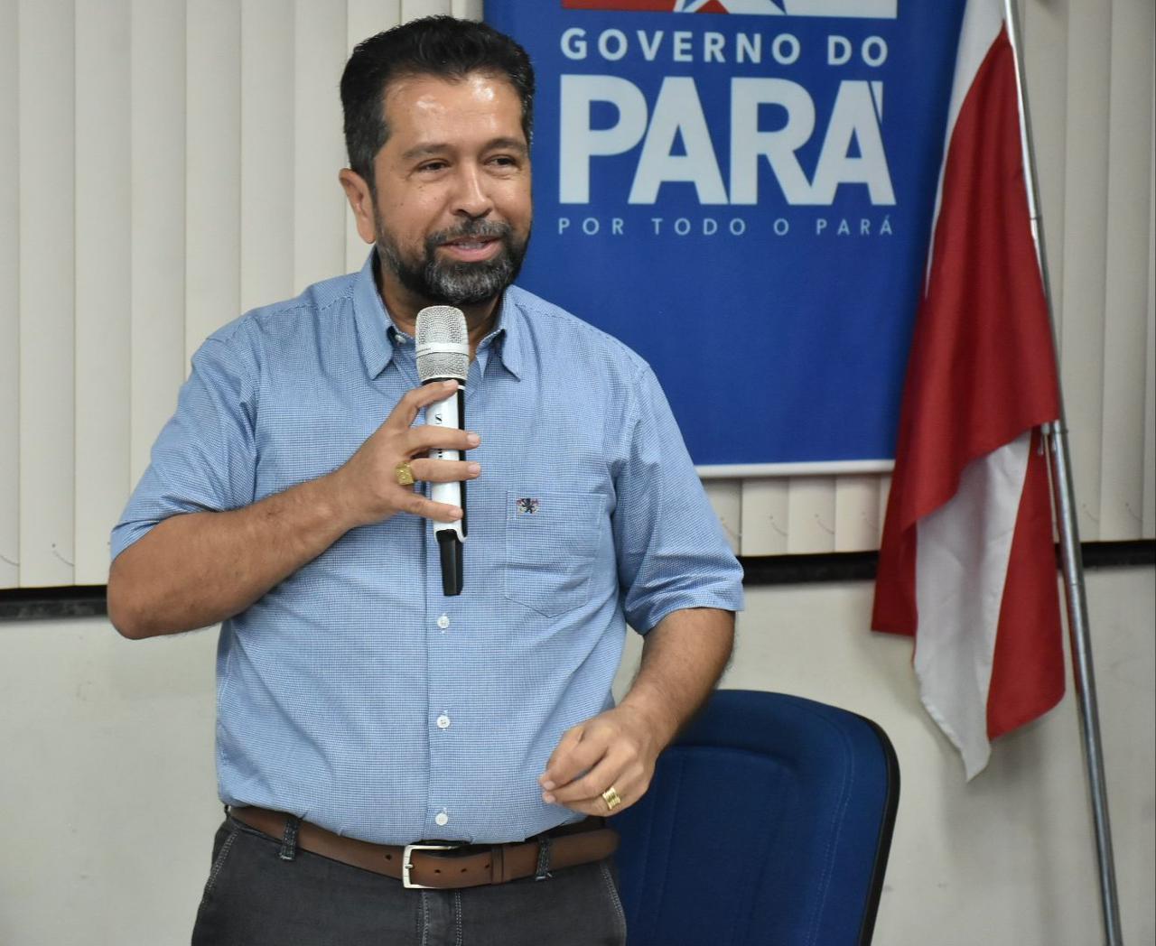 Henderson Pinto participa de posse de João Pingarilho