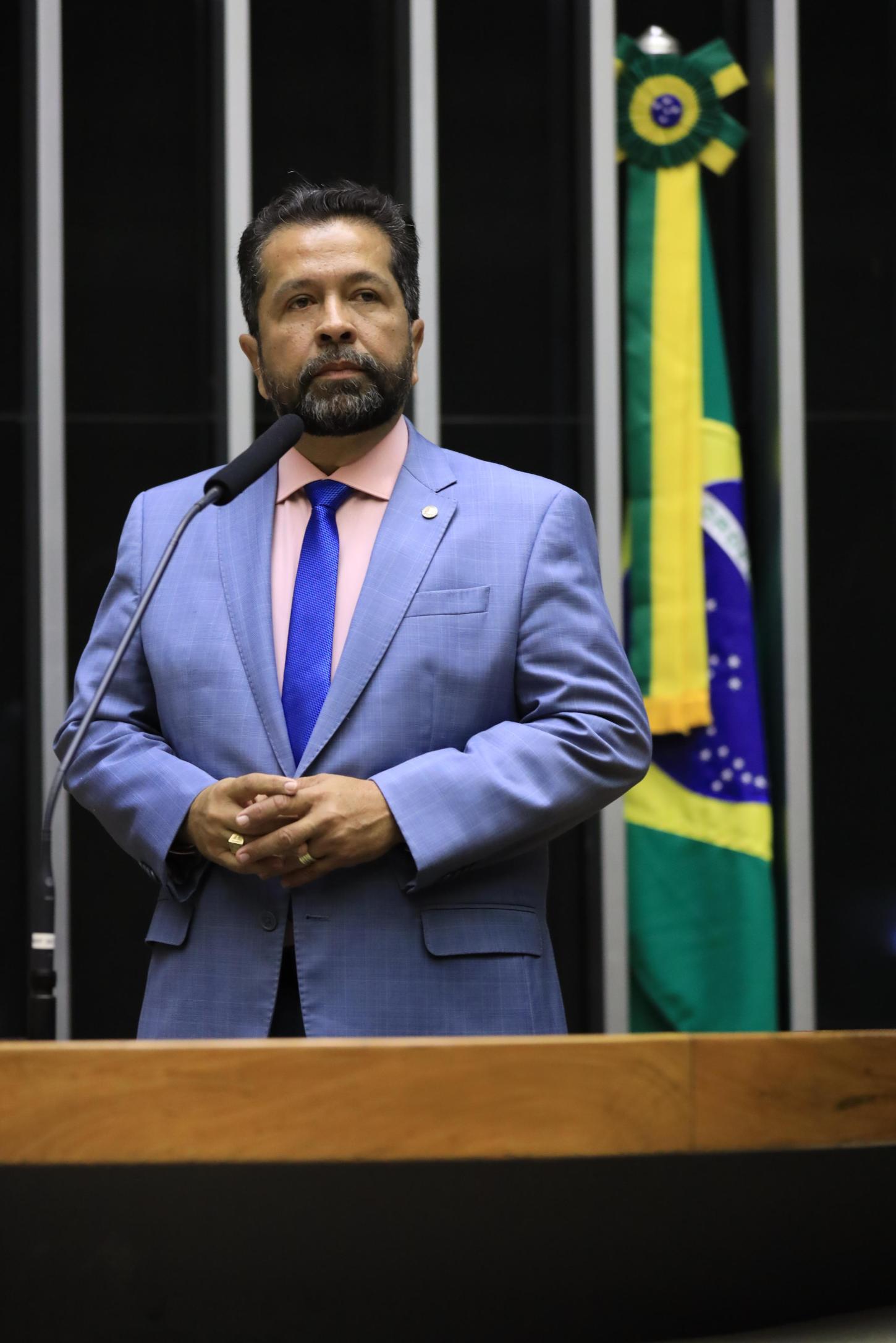 Henderson Pinto apresenta projeto de lei que beneficia pacientes oncológicos