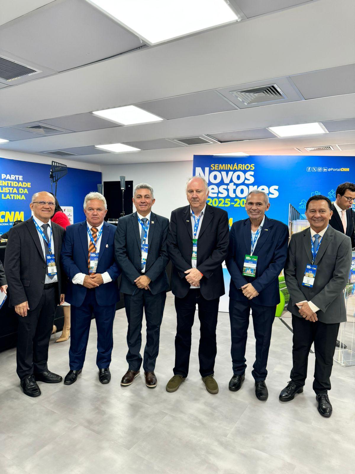 Prefeito Nelio Aguiar participa de seminário em Brasília