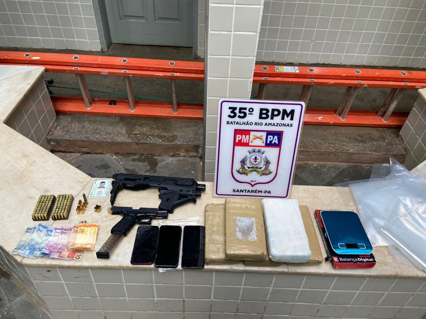 Presos por tráfico e porte ilegal de arma de fogo