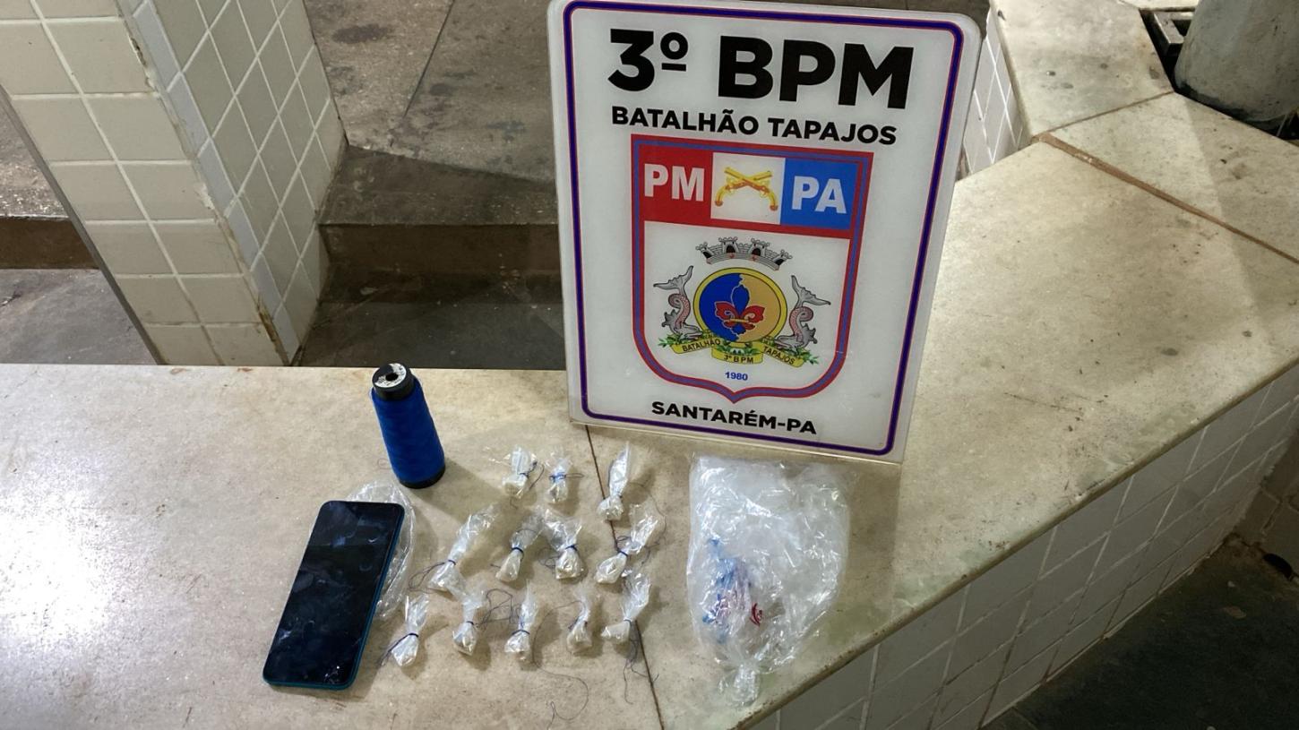 Em abordagem no bairro da Conquista jovem presa com drogas