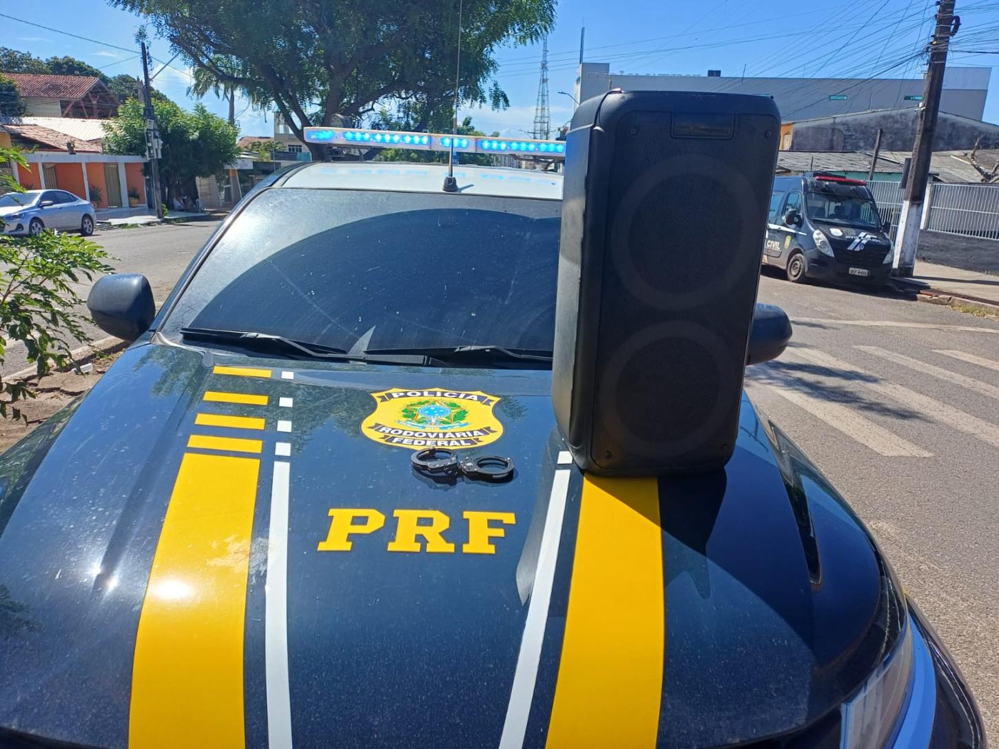 Caixa de som furtada em lanchonete recuperada pela PRF