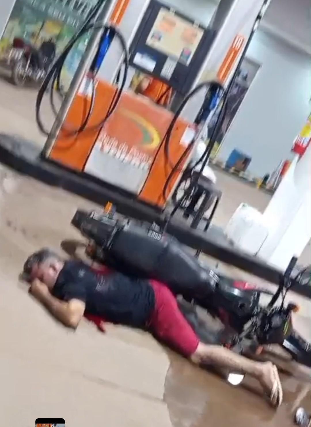 Homem morto a tiros em AUTO Posto de combustível em Pacajá 