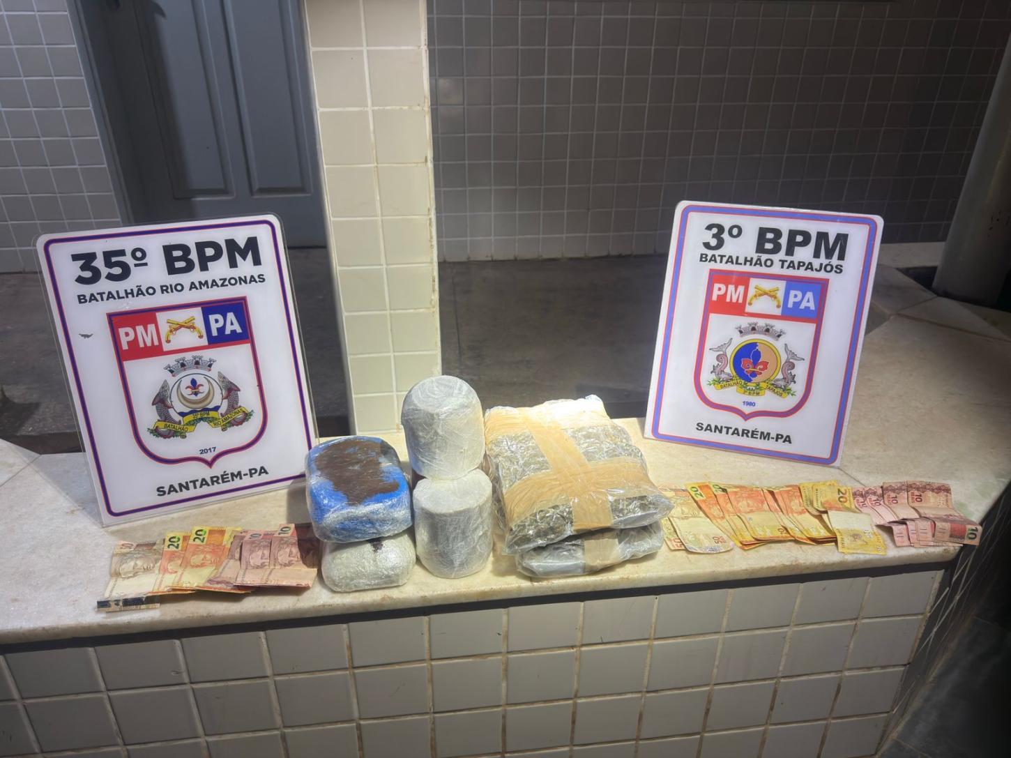 No bairro São José Operario jovem foi preso pela PM por trafico 