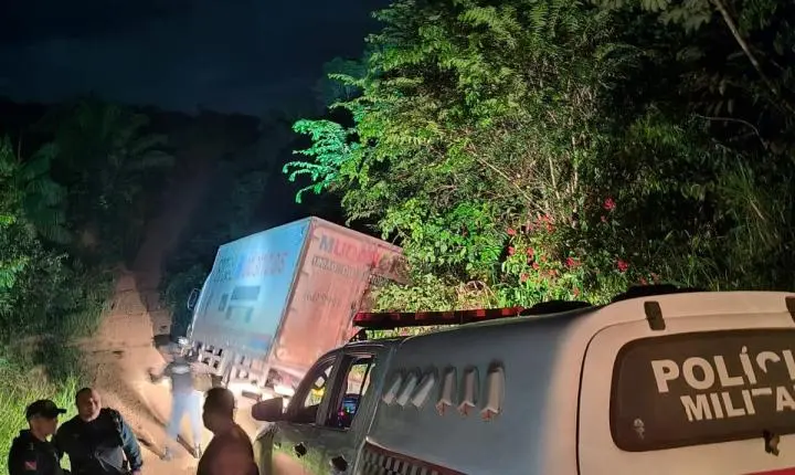 Caminhão dos correios assaltado na BR-163 