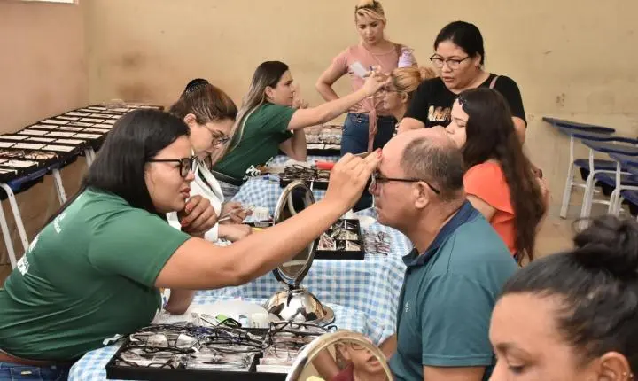Caravana Prosperar realiza atendimentos e entrega mais de 400 óculos em Mojuí dos Campos