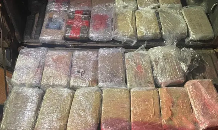 Duas jovens presas por tráfico 