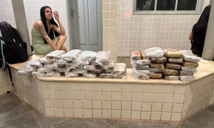 Duas jovens presas por tráfico 