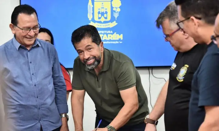 Henderson Pinto assina ordem de serviço para pavimentação da 2ª etapa da Rua Sena Lemos, em Santarém