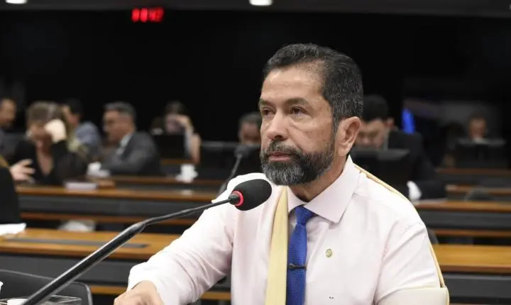 Henderson Pinto garante R$ 4 milhões para saúde de Santarém
