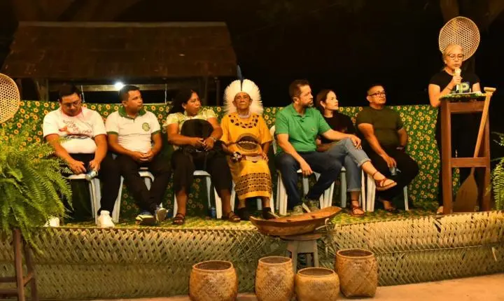 Henderson Pinto participa de reunião com lideranças de Alter do Chão e reforça diálogo com a comunidade