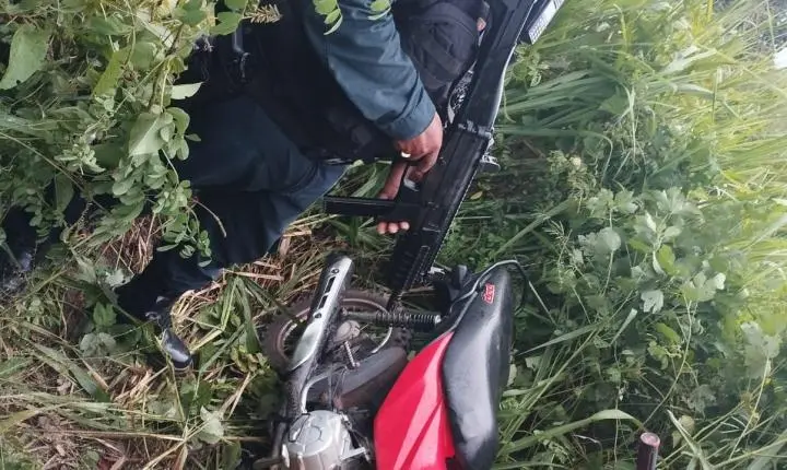 Moto furtada recuperada pela PM em Itaituba 