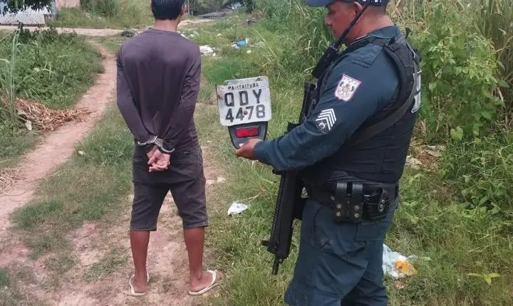 Moto furtada recuperada pela PM em Itaituba 