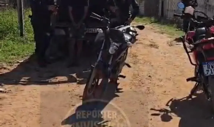 POLÍCIA MILITAR RECUPERA MOTO ROUBADA ESCONDIDA EM RESIDÊNCIA
